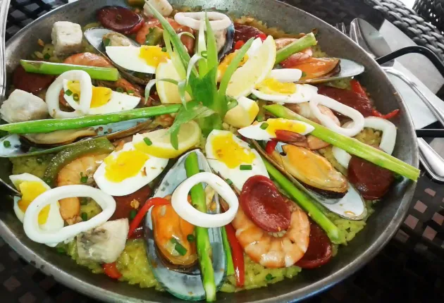 sea-foods-paella1_(1)2.webp