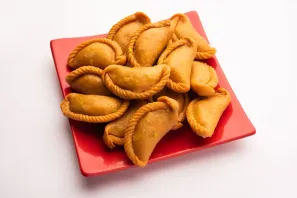 indian-hili-festival-sweet-gujiya-or-gujia-or-kara-2021-09-01-06-08-43-utc.webp